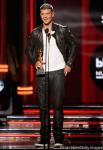 Robin Thicke Thanks Paula Patton at the Billboard Music Awards