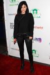 Kylie Jenner Receives Birthday Messages From Mom, Sisters and Justin Bieber