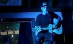 Video: Justin Bieber Gives Impromptu Concert in Los Angeles