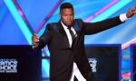 Michael Strahan Rips Off His Pants During Critics' Choice Awards Opening