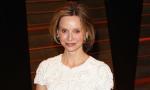 Calista Flockhart Cast as Cat Grant on CBS' Pilot 'Supergirl'