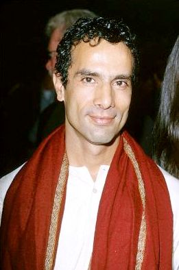 Cell Director Tarsem Singh Handling Warner Bros.' Unforgettable
