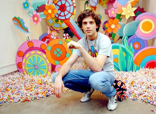 Mika Assisting Ugly Betty With 'Hey Betty (You're Beutiful)'