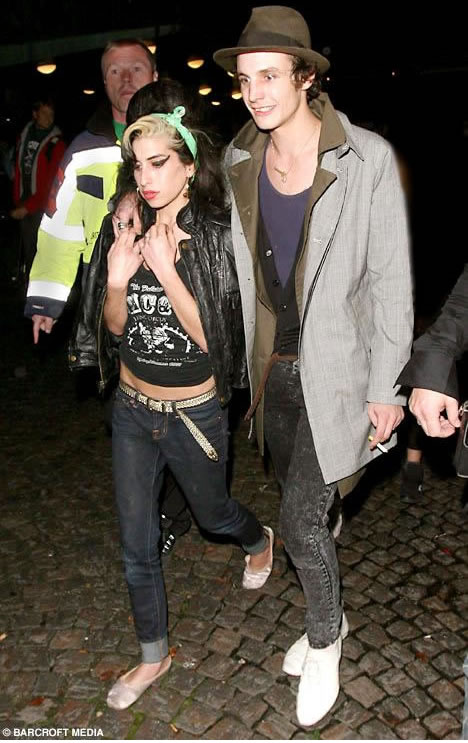 Frank Amy Winehouse album - Wikipedia