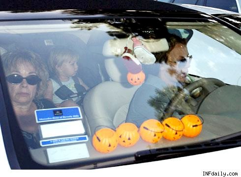Momma Britney Spears Regained Temporary Visitation Rights of Sons