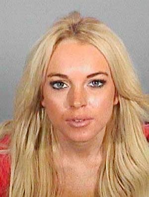 Lindsay Lohan Turned Herself in to Jail, Released After Just 84 Minutes