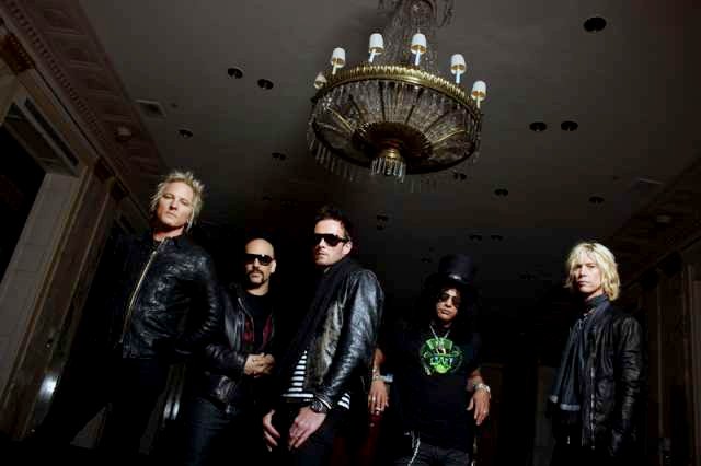 Velvet Revolver to Ditch Vocalist in New Album?