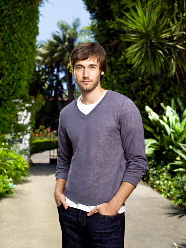 Clip From '90210' 1.06: Model Behavior