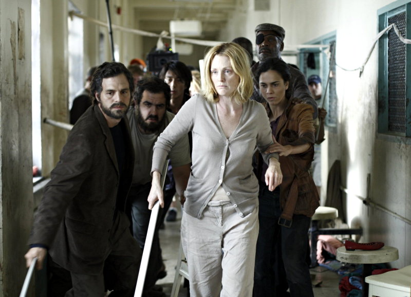 First Five Minutes of 'Blindness' Hits