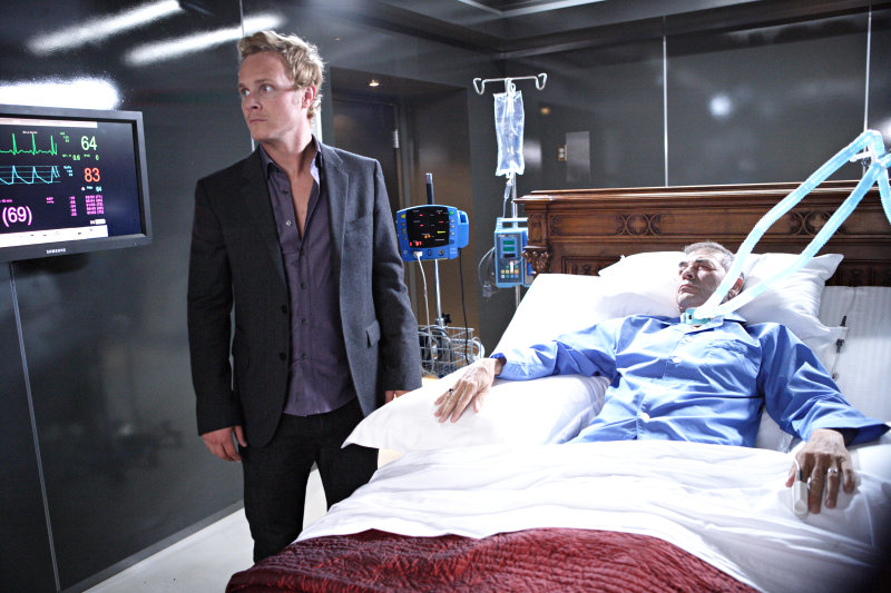 Preview of 'Heroes' 3.06: Dying of the Light