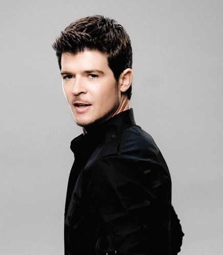 Video Premiere: Robin Thicke's 'The Sweetest Love'