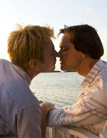  Steven Jay Russell played by Jim Carrey, revealing his life before and 