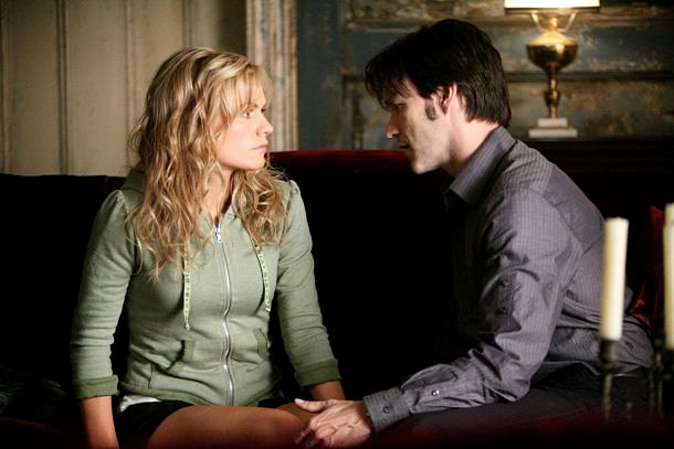 Sink Teeth to 'True Blood' Season 2 Pics