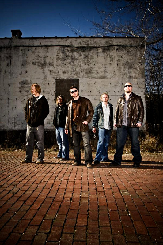 Video Premiere: Saving Abel's 'Drowning (Face Down)' Video Premiere: Saving Abel's 'Drowning (Face Down)'