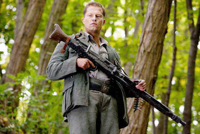 New 'Inglourious Basterds' Clip With Director Quentin Tarantino's Intro