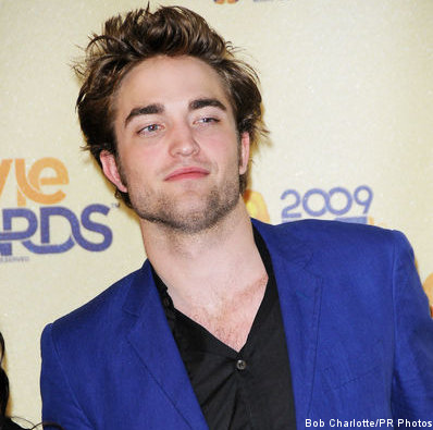 robert pattinson new moon pictures. Robert Pattinson#39;s #39;New