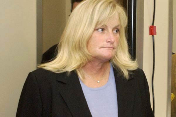 debbie rowe kids. Lawyer Denies Debbie Rowe Says