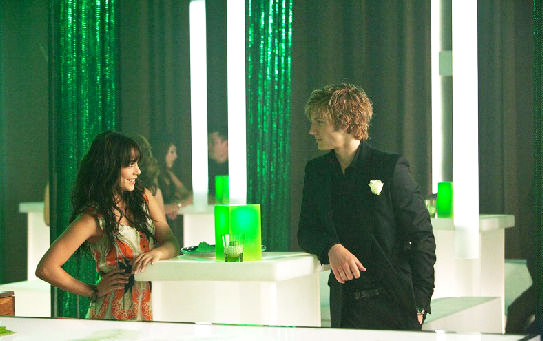 Pics of Vanessa Hudgens and Alex Pettyfer in 'Beastly'