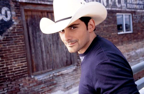 Brad Paisley Debuts'Welcome to the Future' Music Video