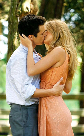 Carter Becomes Major on 'Gossip Girl' Season 3