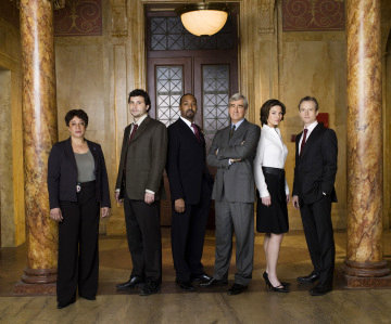 New Sneak Peeks to 'Law and Order' 20.01