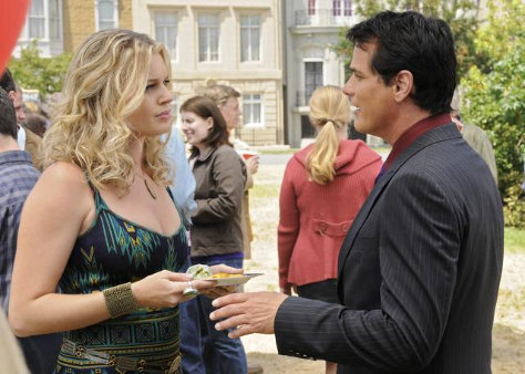 Preview of 'Eastwick' 1.03: Roxie Haunted by Mia's Ex