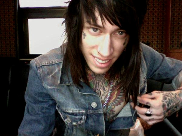 Trace Cyrus Tweets About Getting New Tattoo
