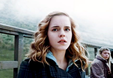 Emma Watson to Shoot 'Deathly Hallows' Over Christmas Holidays Emma Watson to Shoot 'Deathly Hallows' Over Christmas Holidays