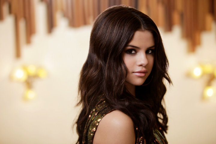 Picture From Selena Gomez's'Round and Round' Photo Shoot