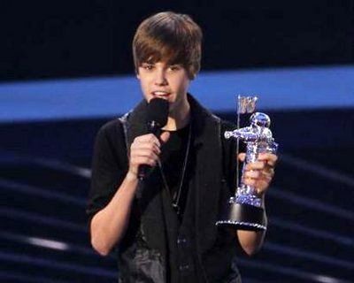 justin bieber vmas. 2010 MTV VMAs: Justin Bieber