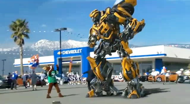 transformers dark of the moon bumblebee car. Bumblebee Shocks People in