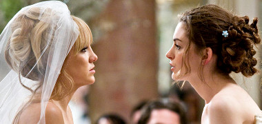 Kate Hudson and Anne Hathaway face-off in 'Bride Wars'