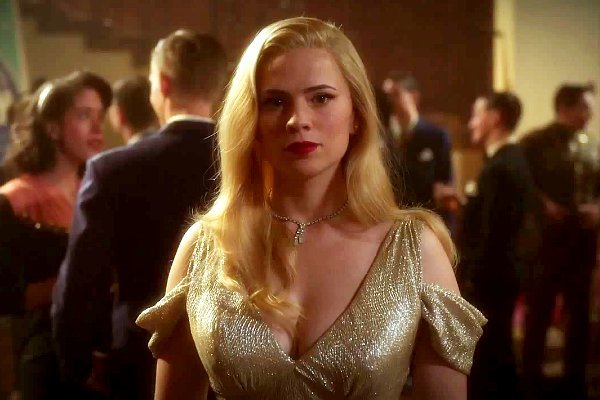 Agent Carter Goes Blonde in New Sneak Peek