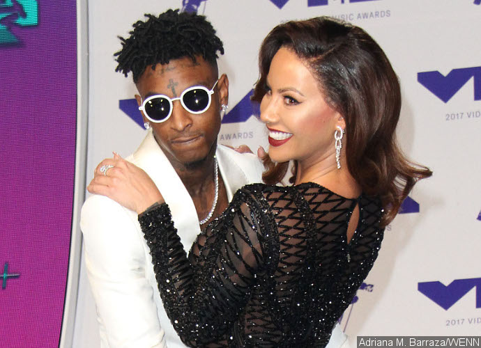 Amber Rose Looks Totally Different Wearing This Classic Hollywood Hairstyle Amber Rose Looks Totally Different Wearing This Classic Hollywood Hairstyle