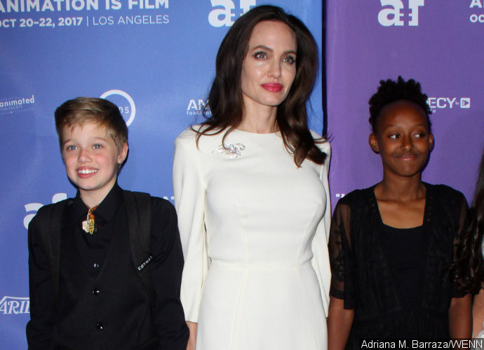 Angelina Jolie's Daughter Shiloh Steps Out With Arm Sling After Suffering Injury During Vacation