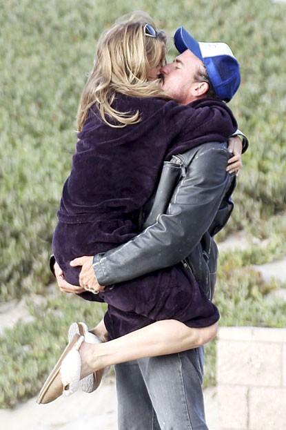 AnnaLynne McCord Heats Up the Beach With Dominic Purcell