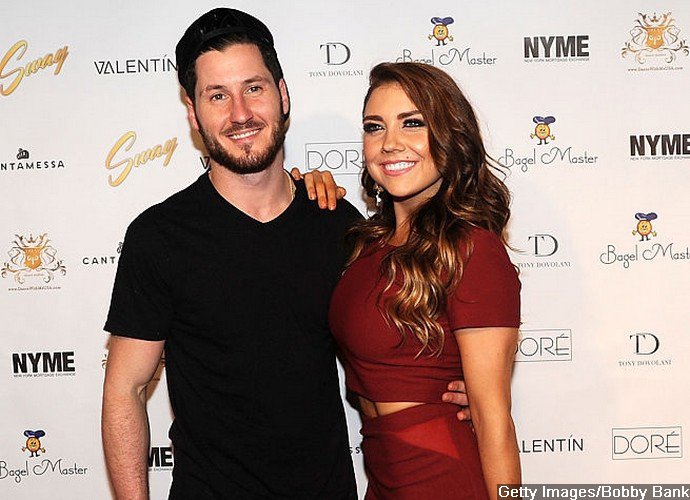 Are 'DWTS' Dancers Val Chmerkovskiy and Jenna Johnson Dating?