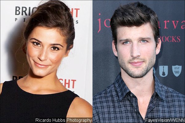 'Arrow' Casts Oliver's and Thea's New Love Interests for Season 4