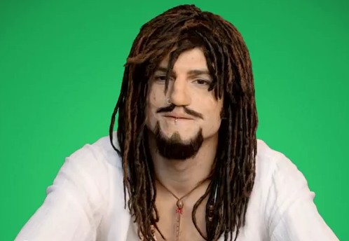 Video: Ashton Kucther Plays Freaks Looking for Love