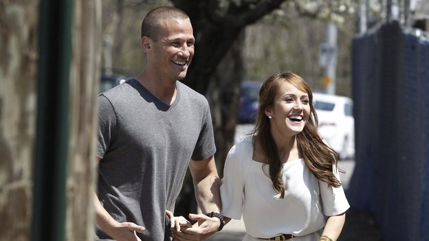 'Bachelorette' Finale: Ashley Picks J.P. Despite Sister's Objection