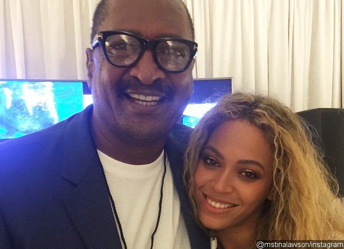 Beyonce Poses for Photo With Dad Mathew Knowles After Blasting Him on 'Lemonade'