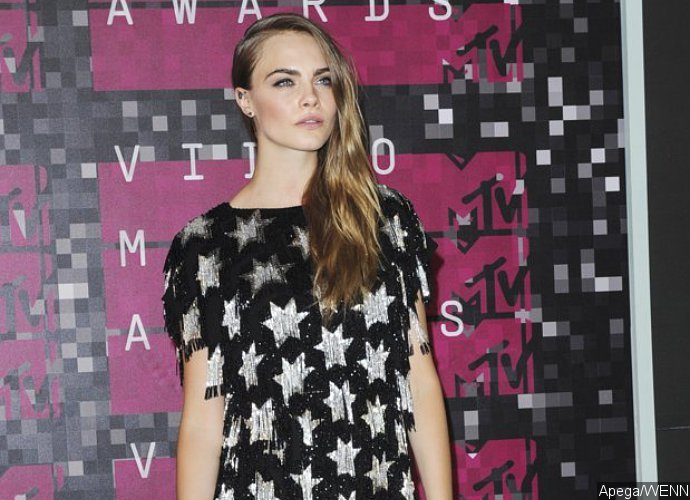 I Mean It! Cara Delevingne Takes Revenge on Photogs With Water Gun Attack