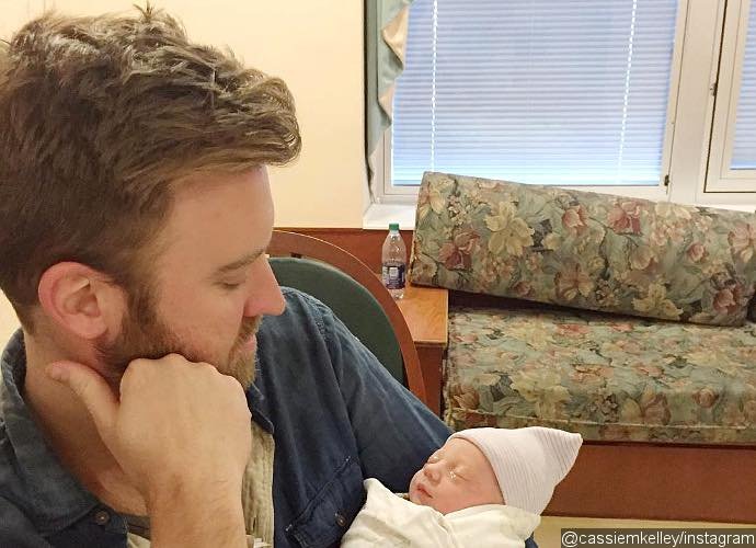 Lady Antebellum's Vocalist Charles Kelley Welcomes First Son