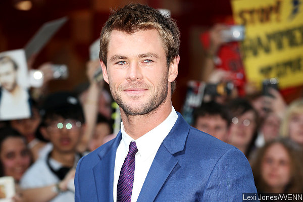 Chris Hemsworth to Play Receptionist in 'Ghostbusters' Reboot
