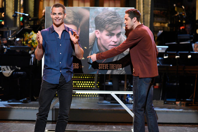Chris Pine Disses Superhero Movies Over Diversity Issue on 'SNL'
