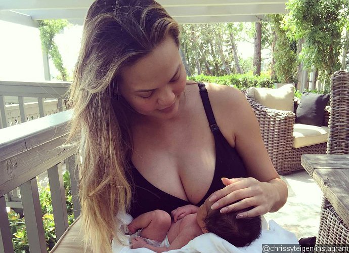 Chrissy Teigen Shares First Photo of Daughter Luna. See the Adorable Pic!