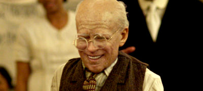 Brad Pitt's Benjamin Button learning how to walk