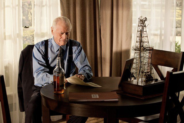 'Dallas' Sets J.R. Ewing's Funeral in the Wake of Larry Hagman's Death
