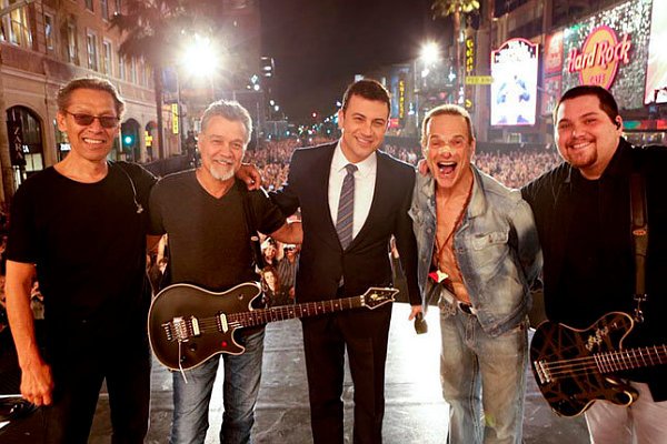 eddie van halen jimmy kimmel david lee roth injures nose during van halen s performance eddie van halen jimmy kimmel david lee roth injures nose during van halen s performance