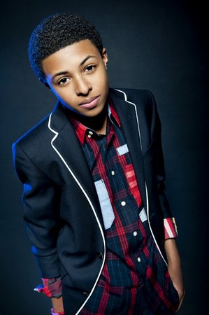 Diggy Simmons Has Unsanctioned Love in '4 Letter Word' Music Video